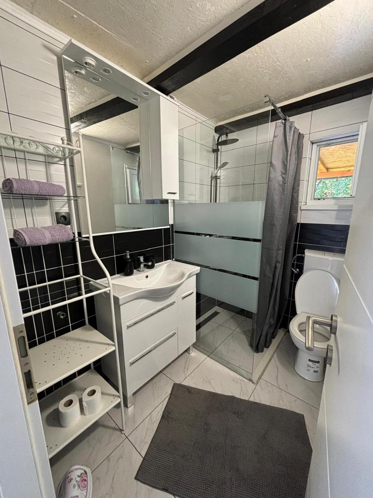 Apartmani Bosnjak Starigrad Paklenica Oda fotoğraf