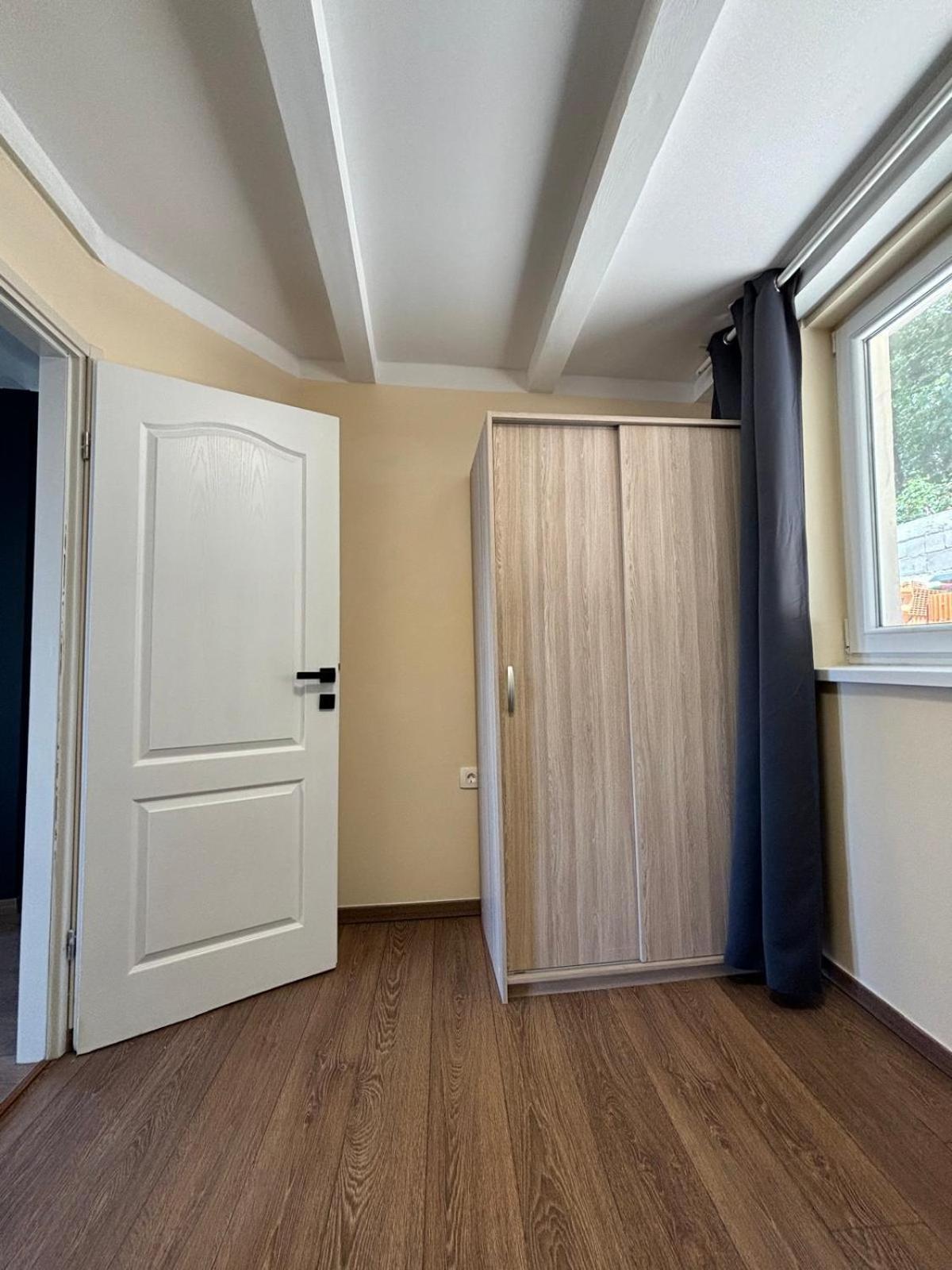 Apartmani Bosnjak Starigrad Paklenica Oda fotoğraf