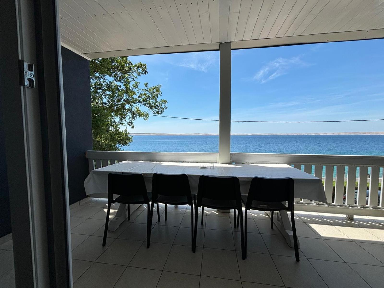 Apartmani Bosnjak Starigrad Paklenica Oda fotoğraf