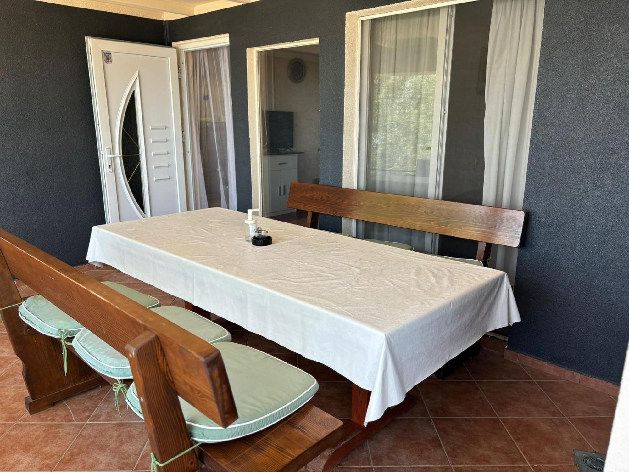 Apartmani Bosnjak Starigrad Paklenica Oda fotoğraf